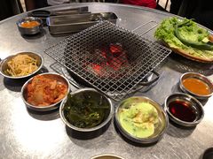 -釜山火炉·海鲜烤肉(紫藤路店)