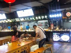 -八一路好吃街(雨田商务大厦店)