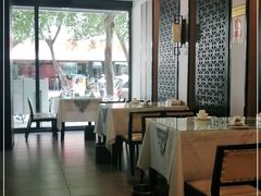 靠窗位-双流传承老妈兔头(玉林总店)