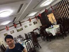 大堂-鑫悦楼煎蟹·16年海鲜大排档