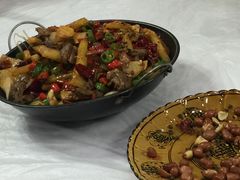 -乡土特色.冷锅鱼.牦牛肉汤锅