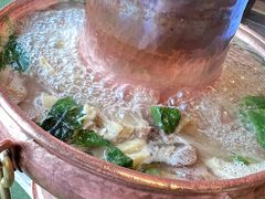 藏地特色火锅-松赞拉萨林卡酒店