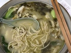 -明呈黄鱼面馆(斜土路店)