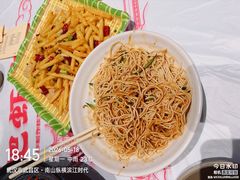 -肥肥虾庄·金牌油焖大虾(杨园滨江时代walk店)
