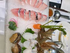 -红鼎豆捞·非遗鲍皇汤火锅(宝丰路店)