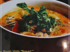 -大头虾越式风味餐厅(光明广场店)