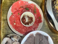 -渝嘴小老弟老火锅(华新村店)