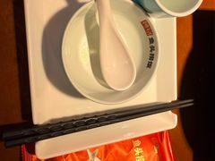 -魏铭鱼头捞饭(晋阳路店)