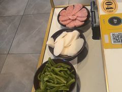 -超越炭火牛蛙火锅鸡(河东店)