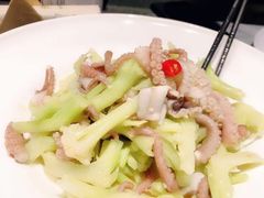有机菜花拌八爪鱼-贾小馆熏鸭