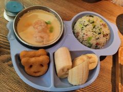 -蜜桃餐厅·伴山(湖滨商业街店)