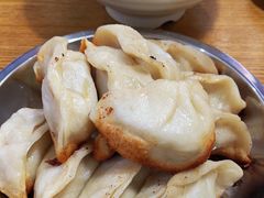 -黄阿姨锅贴大王(万航渡路店)