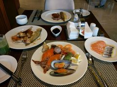 -南湖名都·景湖轩全日制餐厅·海鲜自助·东南亚风味·临湖而食