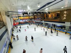 -正佳冰河湾真冰滑冰场