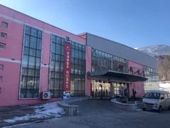 -亚布力新体委滑雪场