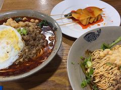 -丁丁猫重庆小面(徐州路店)