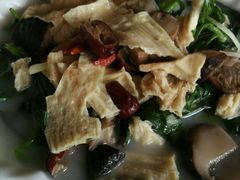 -感恩心素食馆(百世广场店)