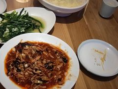 -严记小天府酸菜鱼(西四路店)