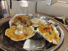 -围炉肉舍•炭烤活鳗•丹东海鲜烤肉(步行街店)