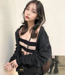 -丝语萱形象