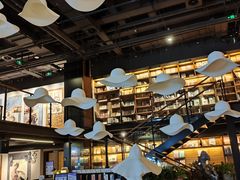-半山书局(新世纪商城店)