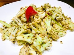 黑椒鹅肝酱炒菜花-鹅城