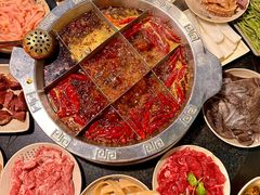 -洞亭火锅(防空洞总店)
