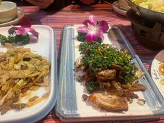 -香巴拉云南餐厅(华莱坞店)