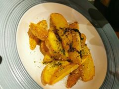 -卡普里披萨·牛扒·下午茶