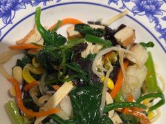 -古都历食南京菜·烤鸭·鸭血粉丝·汤包(南京博物院店)