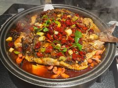 -辣尚瘾·烤鱼·新川菜(牡丹园直营店)