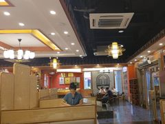 -围龙屋客家食府(福田店)