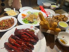 -叶派龙虾•招牌香辣蟹·海鲜(中海国际店)