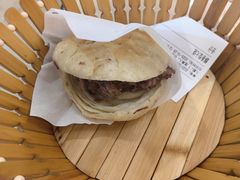 -闫家驴肉老店(华电一校店)
