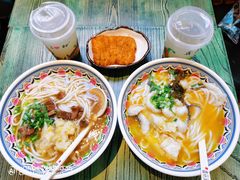 金汤去骨酸菜鱼米粉-鑫花溪牛肉米粉(苏州中心店)