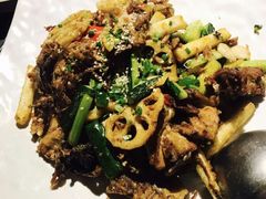 -三人行骨头王火锅(长寿店)