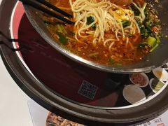 -妈妈故事米线(市府恒隆店)