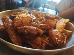 原味炸鸡和酱油鸡双拼-MI WU FACTORY米屋美食工厂餐厅(绿地店)