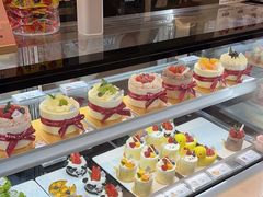 -花花卷卷·鲜食蛋糕(静安久光百货店)