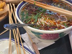 -云阿蛮云南生烫牛肉米线(奉贤路店)