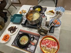 -金马门国际美食百汇(珞喻路店)