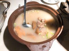 -小凤庭·地道湖北菜武昌鱼·藕汤(38年黄鹤楼店)