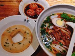 -湘人龙记老长沙米粉(鸟巢店)