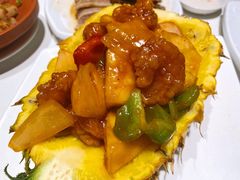 菠萝咕噜虾球-衡山汇·高级粤菜(霄云路店)