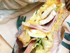培根鸡肉俱乐部大嘴三明治-星巴克(天津滨海金元宝于家堡店)