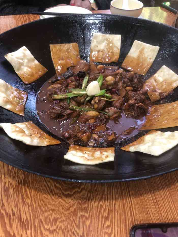 皖北巫氏三胖地锅鸡(阜阳路大润发店)-"三胖地锅鸡【地址】庐阳区这边