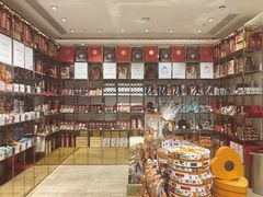 零售区-VENCHI 闻绮(北京国贸商城店)