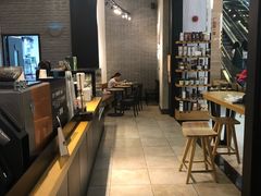 -星巴克(广州江南新地店)