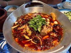 -川流不息·地道川菜·小龙虾(新松江路店)