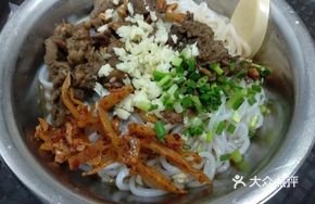 Spicy Sausage Rice Noodles